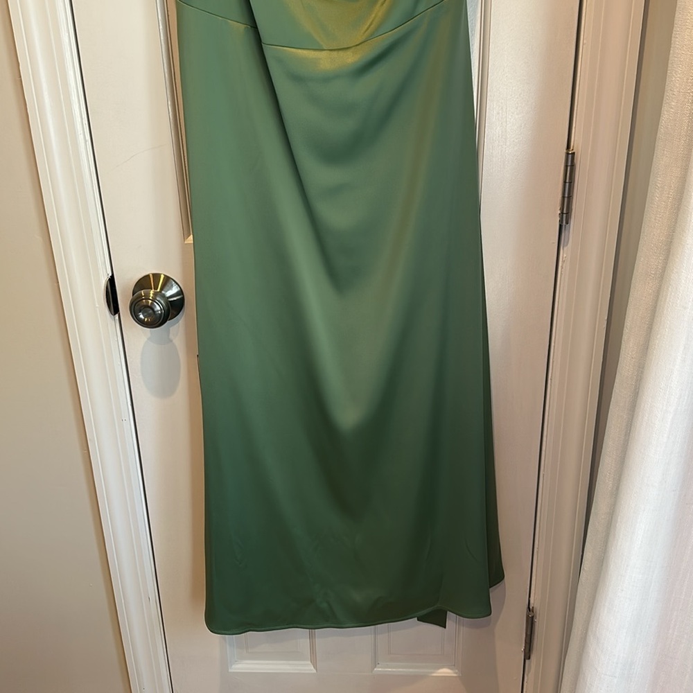 Anne Klein Green One Shoulder Sheath Dress - Picture 2 of 4
